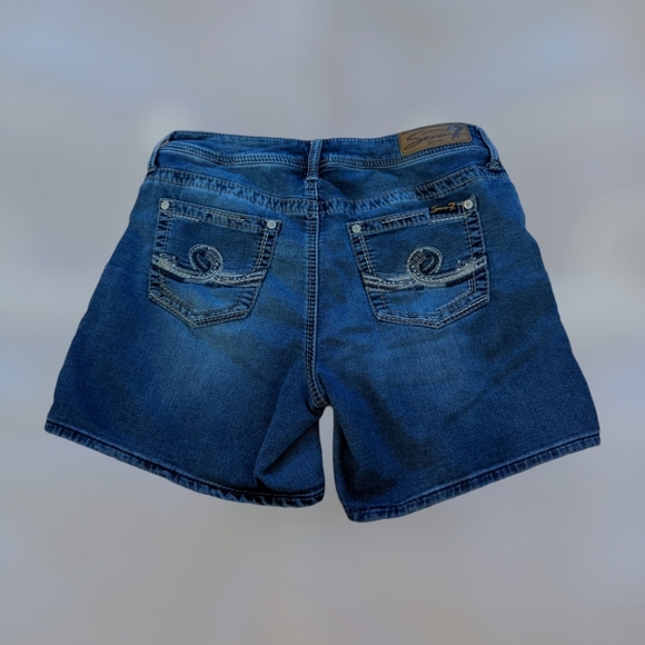 7 For All Mankind Denim Shorts - Picture 2 of 3